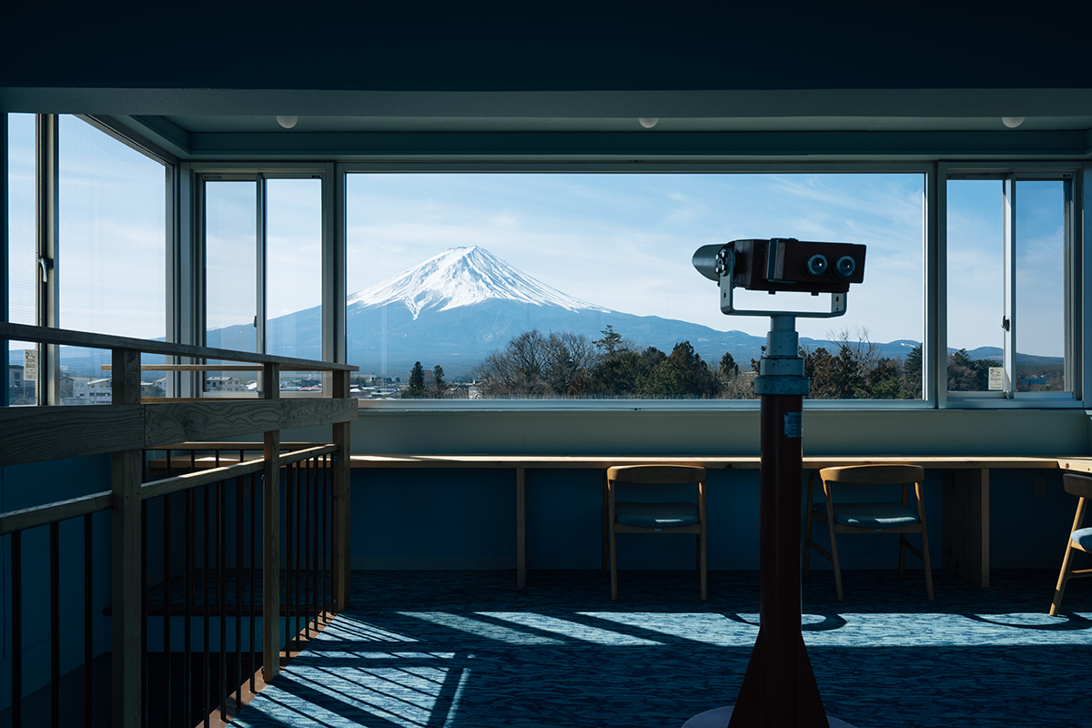 ④ 7階 富士と湖を望む　展望ワーケーションラウンジ